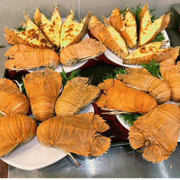 Tôm mũ ni giá sỉ